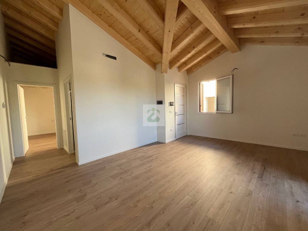 casa indipendente in vendita a Schio