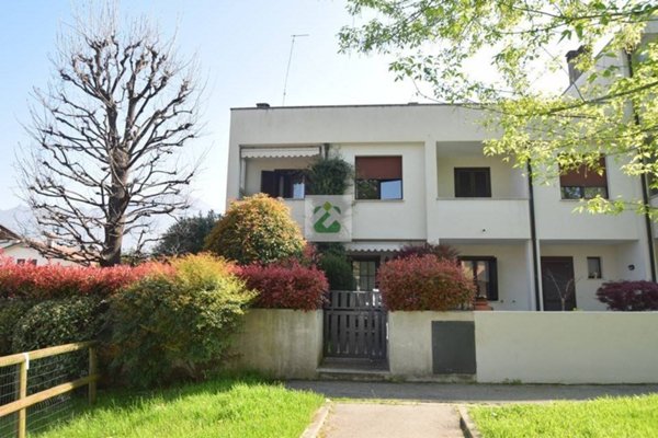 casa indipendente in vendita a Schio