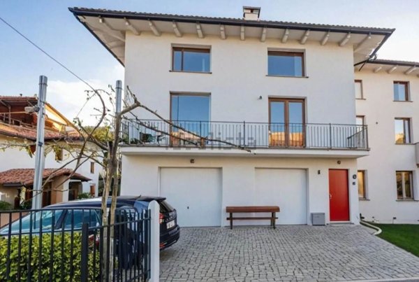 casa indipendente in vendita a Schio
