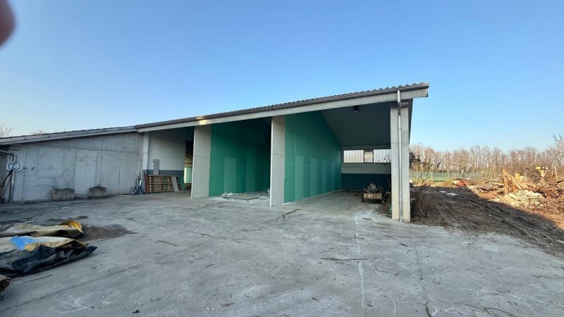locale di sgombero in vendita a Schio in zona Giavenale