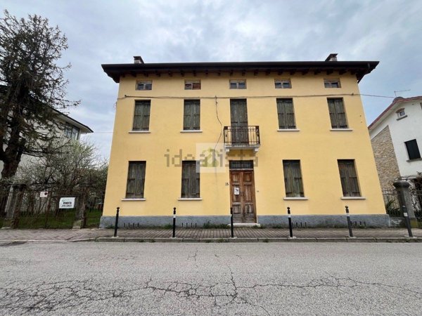 casa indipendente in vendita a Schio