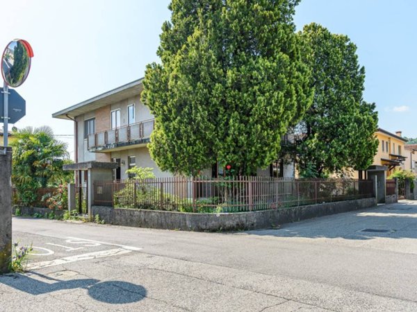 casa indipendente in vendita a Schio in zona Magrè