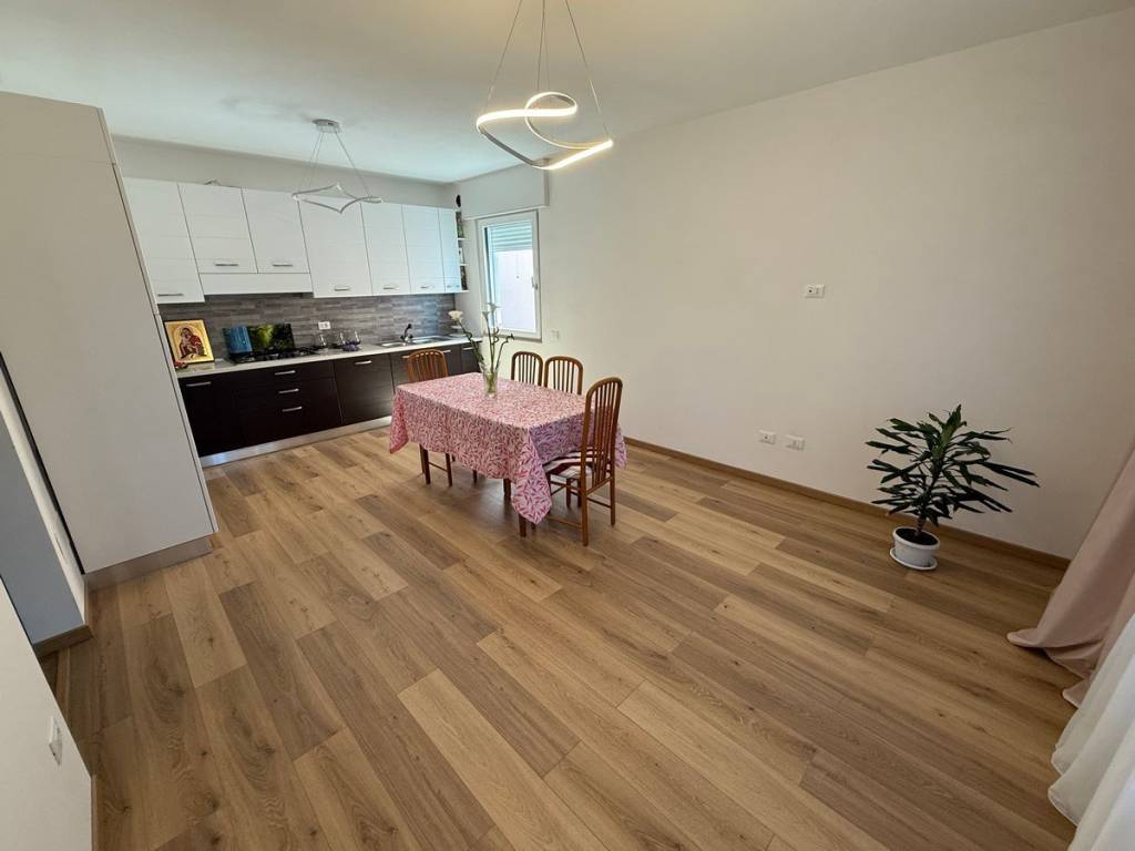 casa indipendente in vendita a Schio