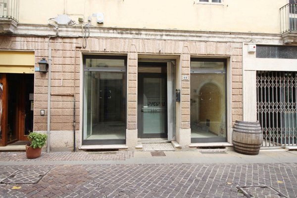 negozio in vendita a Schio