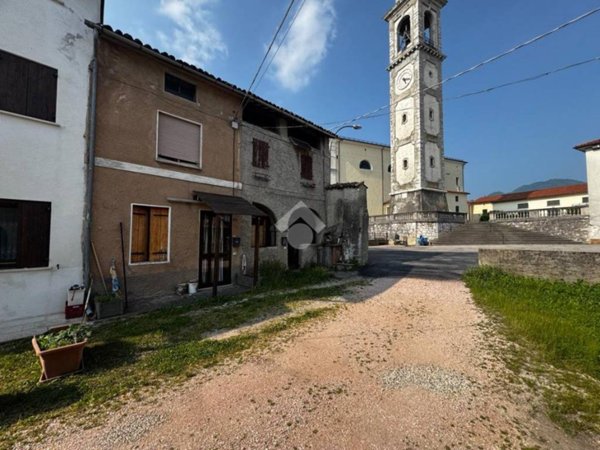 casa indipendente in vendita a Schio in zona Tretto