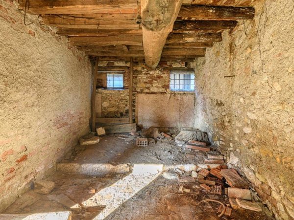 casa indipendente in vendita a Schio in zona Magrè