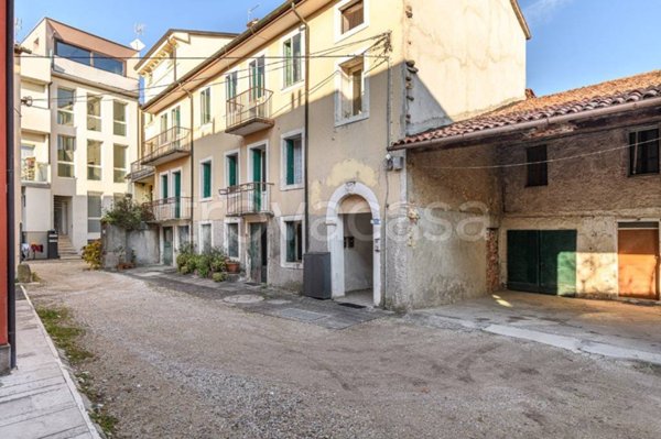 appartamento in vendita a Schio