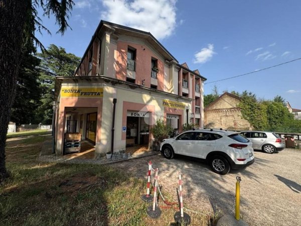 appartamento in vendita a Schio in zona Magrè