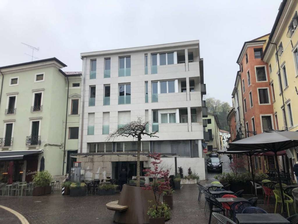 negozio in vendita a Schio