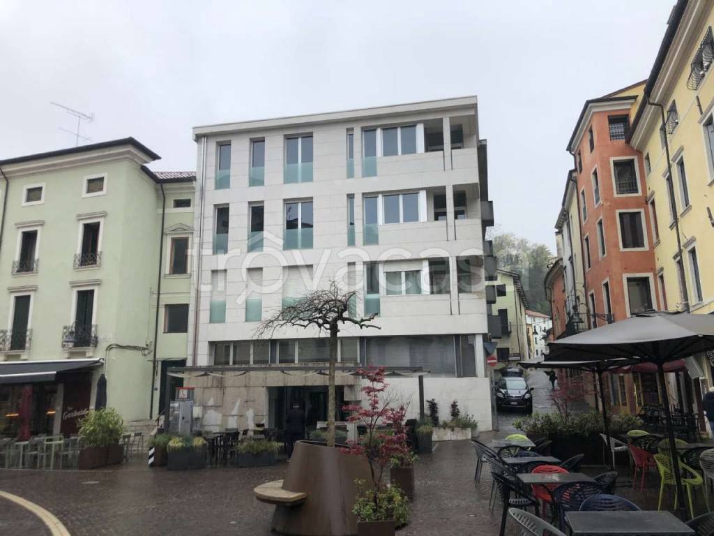 negozio in vendita a Schio