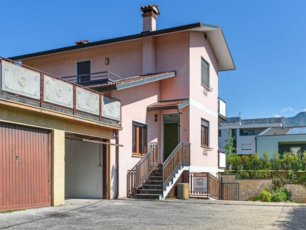 casa indipendente in vendita a Schio