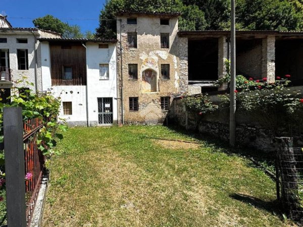 casa indipendente in vendita a Schio in zona Tretto