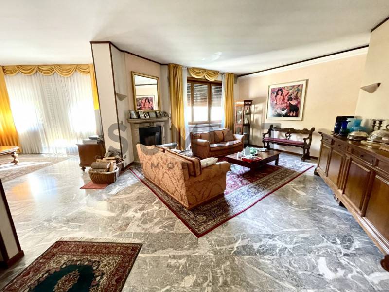 casa indipendente in vendita a Schio