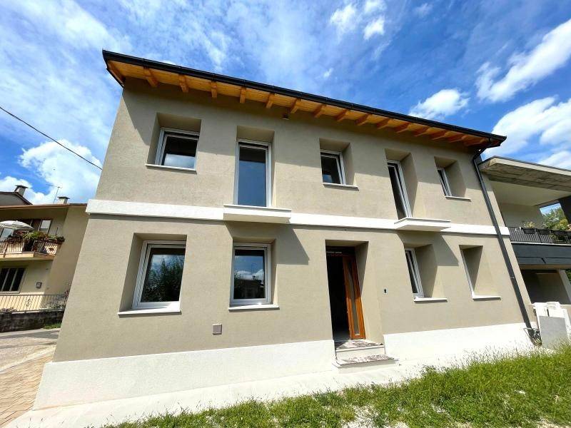 casa indipendente in vendita a Schio