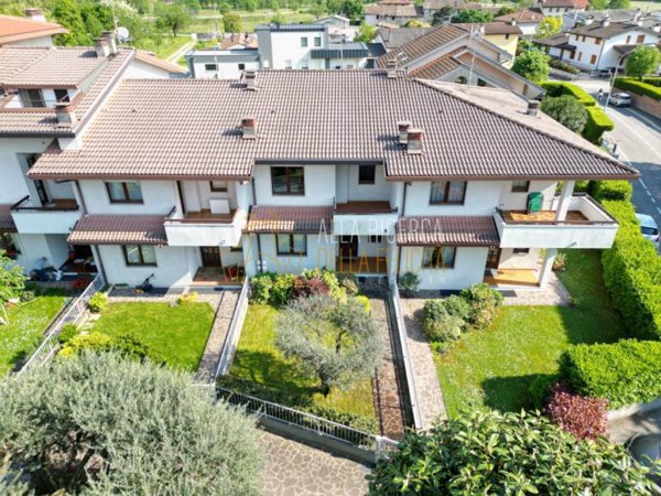 casa semindipendente in vendita a Schio