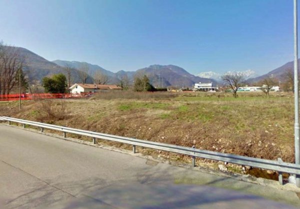 terreno edificabile in vendita a Schio