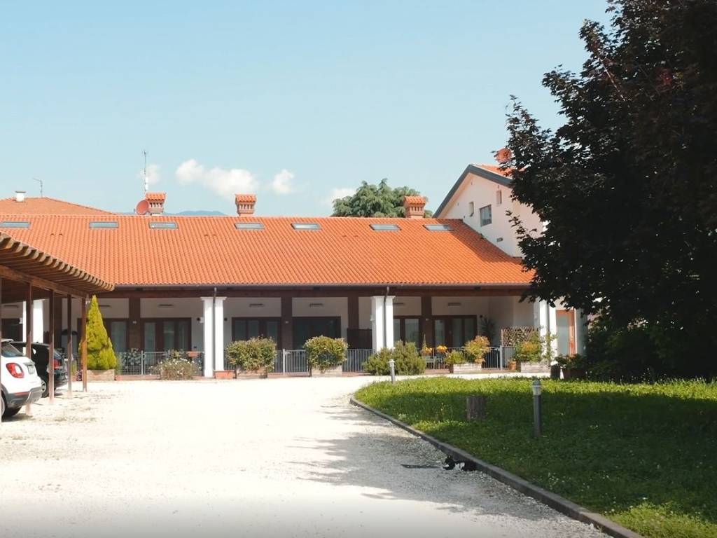 casa indipendente in vendita a Schio in zona Giavenale