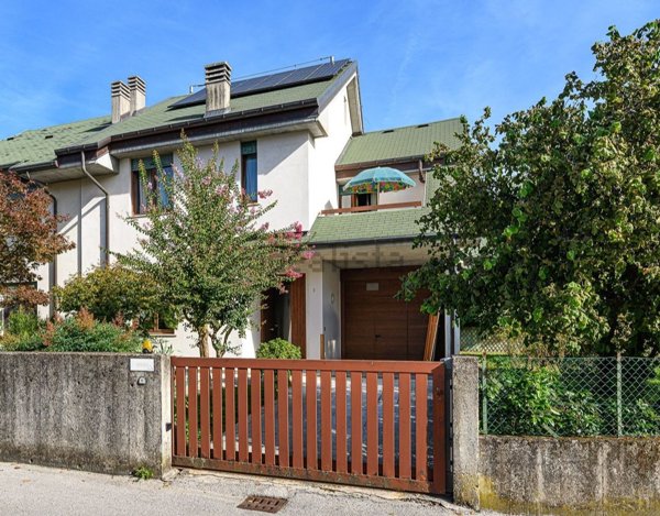 casa semindipendente in vendita a Schio