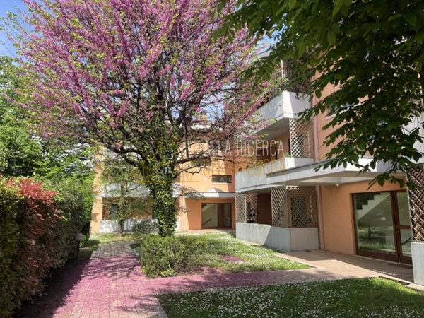 appartamento in vendita a Schio in zona Santa Croce