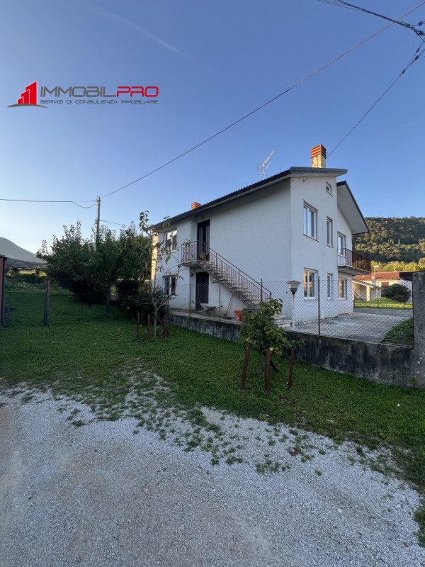 casa indipendente in vendita a Schio