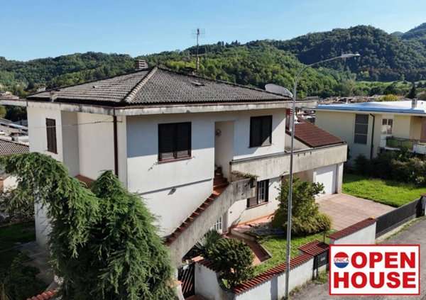 casa indipendente in vendita a Schio in zona Magrè
