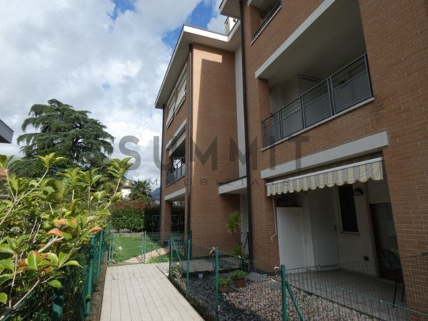 appartamento in vendita a Schio in zona Magrè