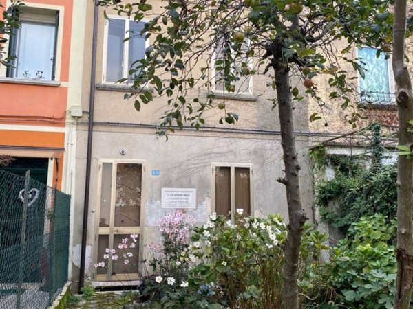 casa indipendente in vendita a Schio