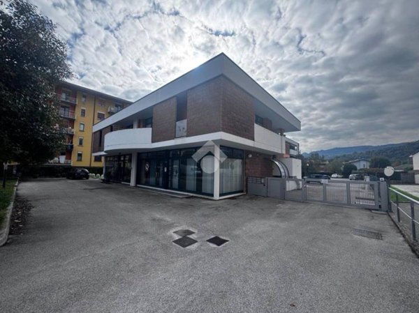 negozio in vendita a Schio