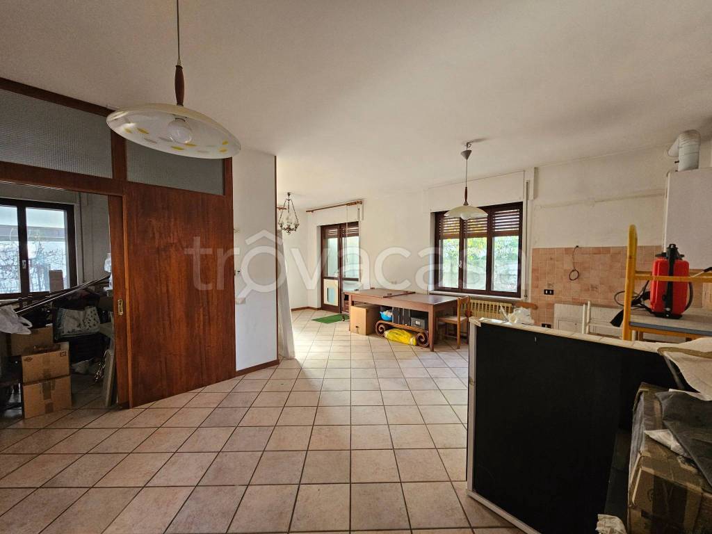 casa indipendente in vendita a Schio