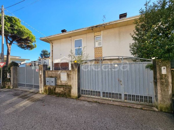 casa indipendente in vendita a Schio