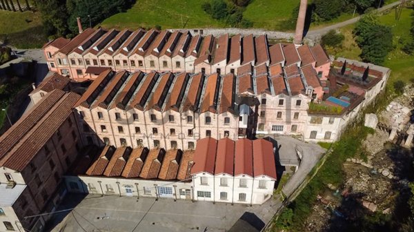 capannone in vendita a Schio in zona Tretto