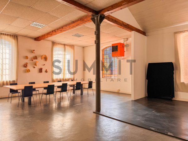 capannone in vendita a Schio in zona Tretto