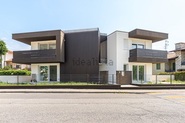 casa indipendente in vendita a Schio