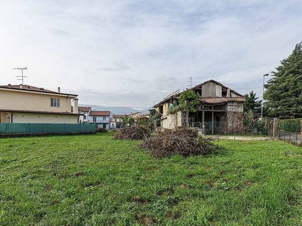 casa indipendente in vendita a Schio in zona Magrè