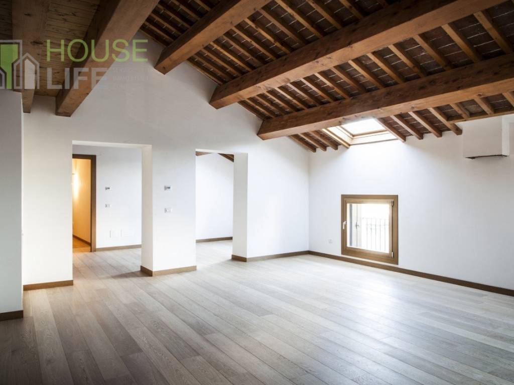 appartamento in vendita a Schio