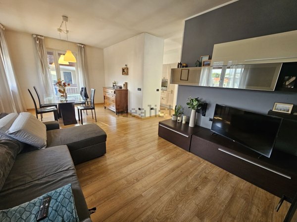 casa indipendente in vendita a Schio in zona Santa Croce