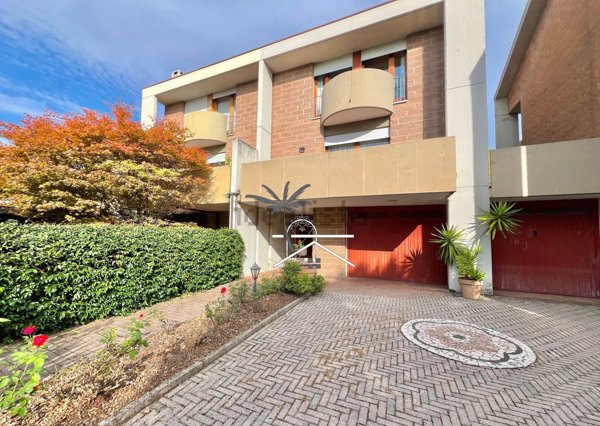 casa indipendente in vendita a Schio