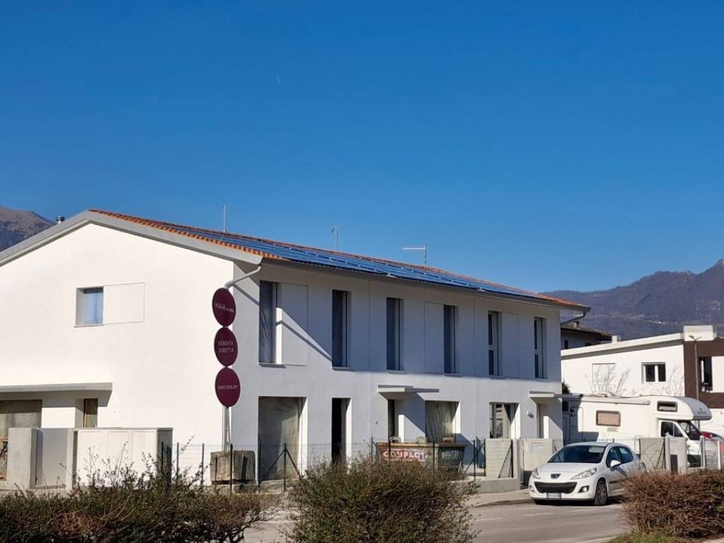 casa indipendente in vendita a Schio in zona Magrè