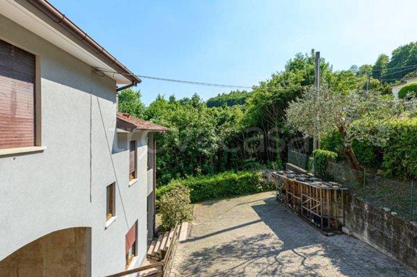 casa indipendente in vendita a Schio in zona Poleo