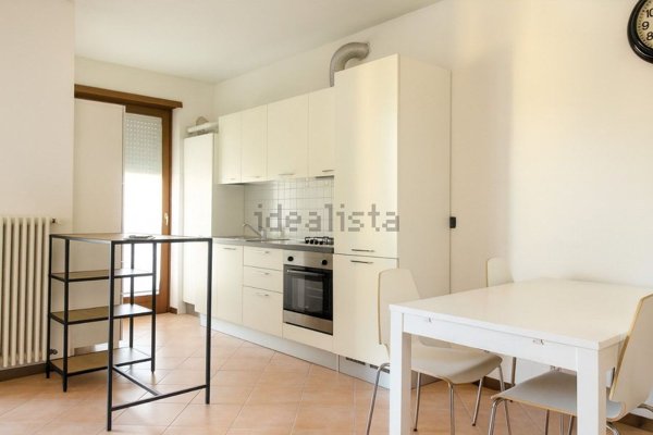 appartamento in vendita a Schio in zona Magrè