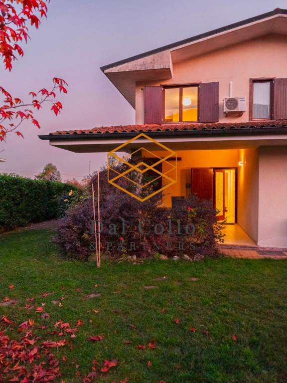 casa indipendente in vendita a Schio