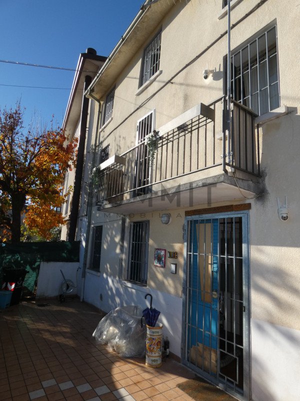 casa indipendente in vendita a Schio