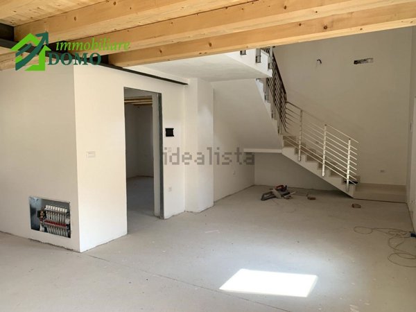 appartamento in vendita a Schio in zona Monte Magrè