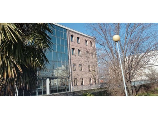 ufficio in vendita a Schio in zona Vegri