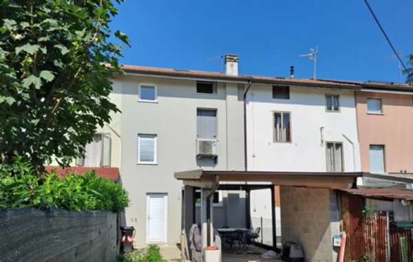 casa indipendente in vendita a Schio