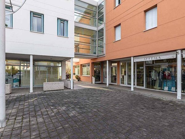 negozio in vendita a Schio