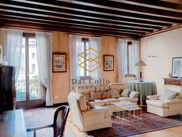 appartamento in vendita a Schio