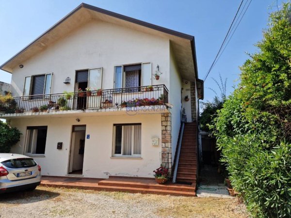 casa indipendente in vendita a Schio