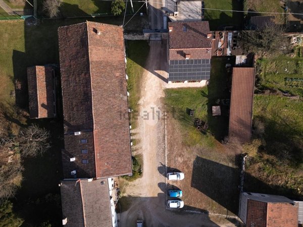 pentavano in vendita a Schio in zona Magrè