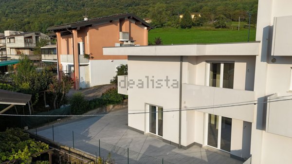 casa indipendente in vendita a Schio in zona Magrè